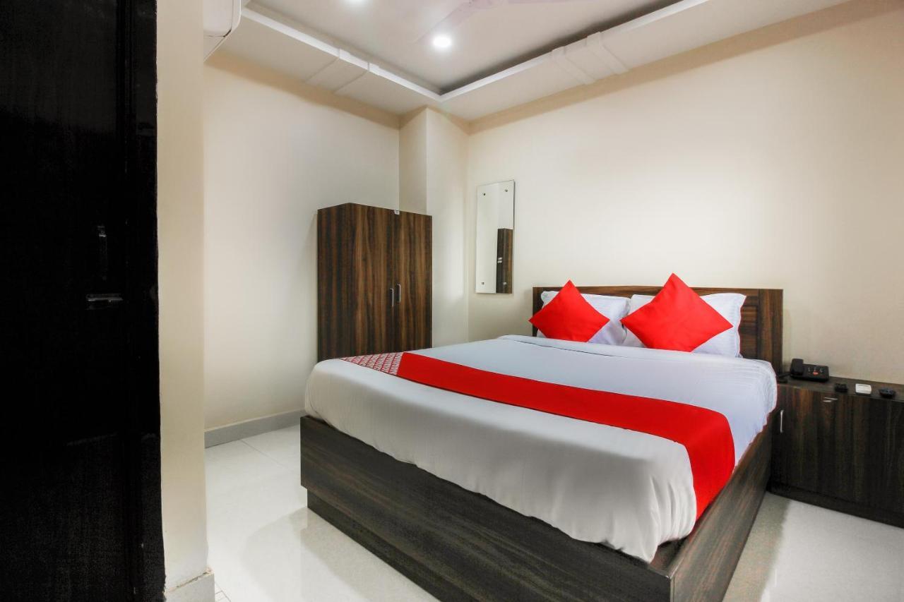 Oyo 66942 Venus Residency Hotel Lalaguda Luaran gambar